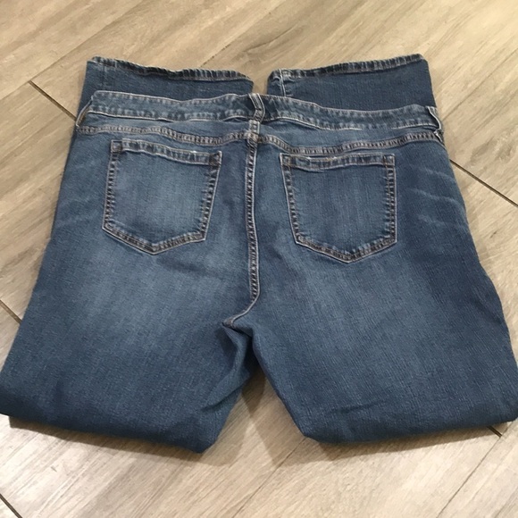 Torrid Slim BootCut Medium Wash Jeans size 20R - Picture 3 of 9